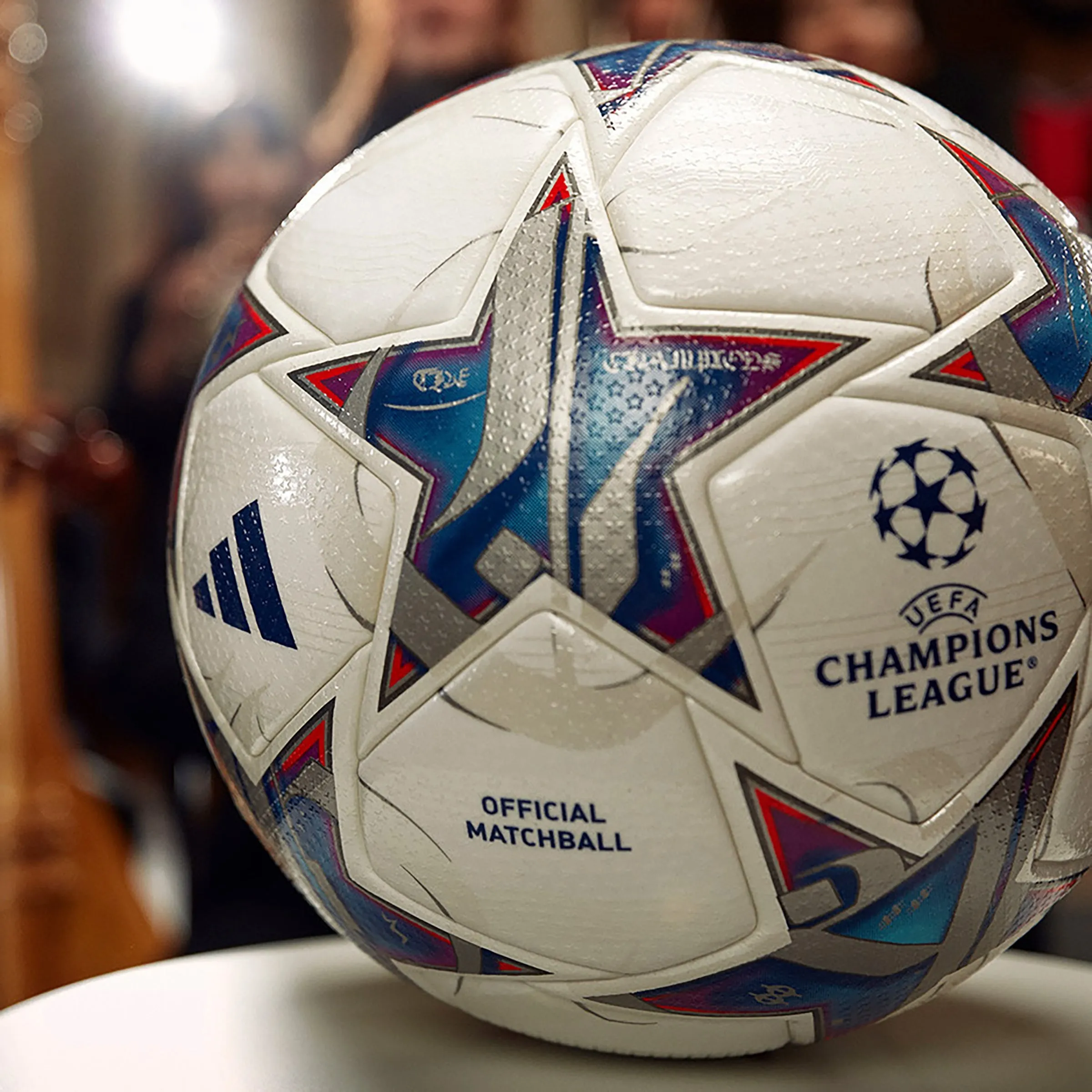 Balón adidas UCL Pro