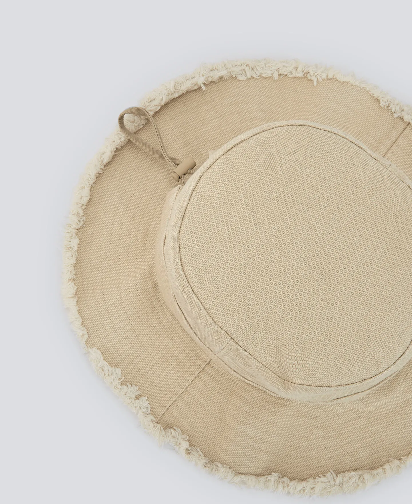 Beige adjustable hat woman
