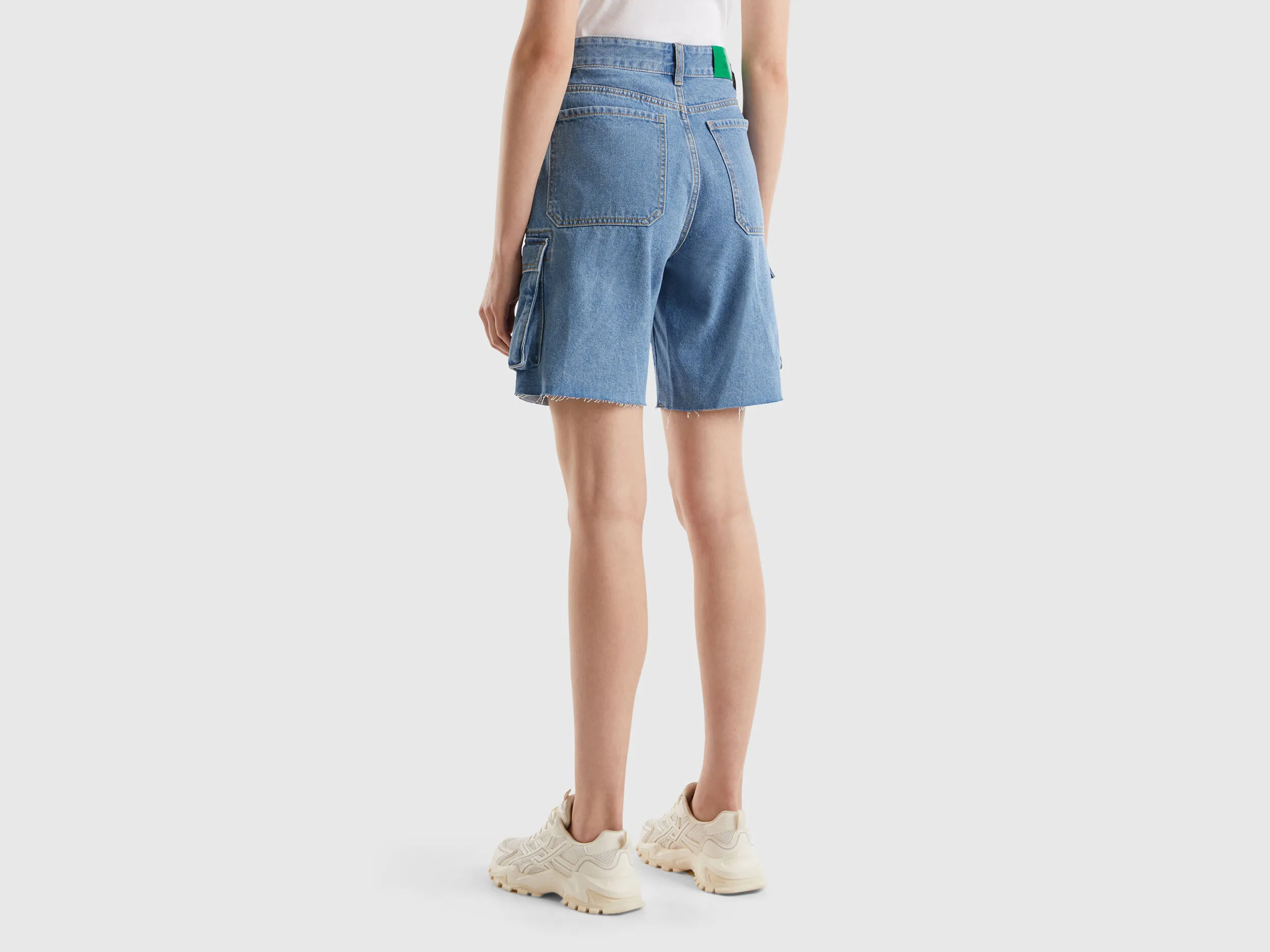 Bermudas cargo de algodón mixto reciclado