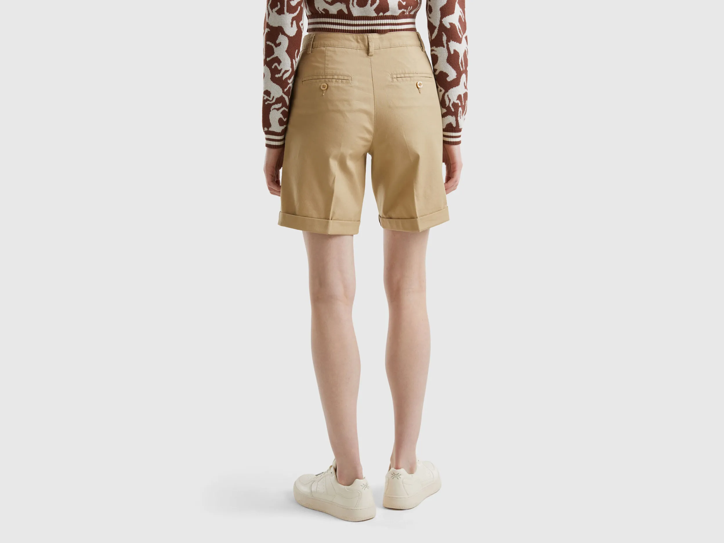 Bermudas de algodón elástico