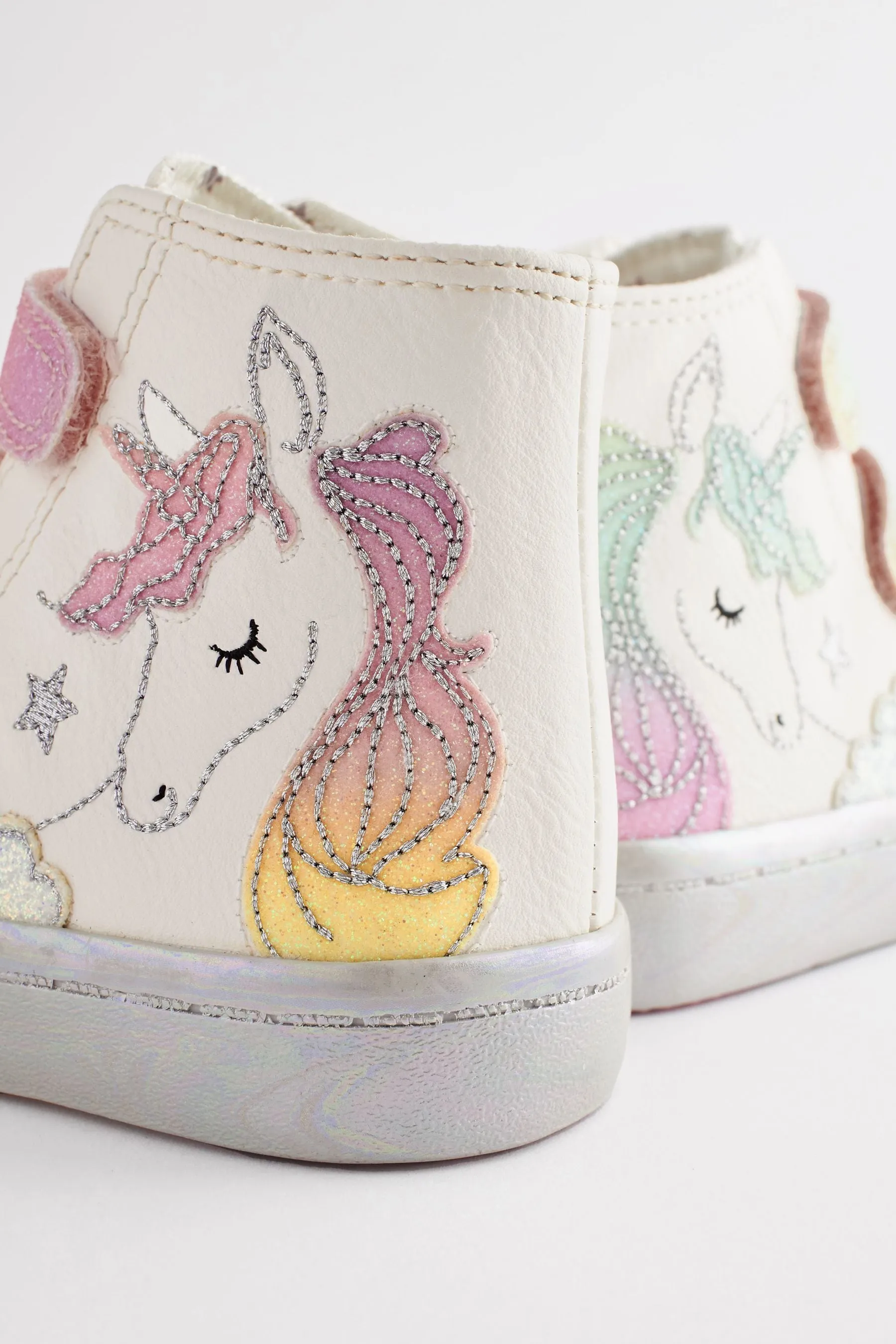 BLANCO  ZAPATILLAS DE DEPORTE ABOTINADAS CON UNICORNIO DE PURPURINA