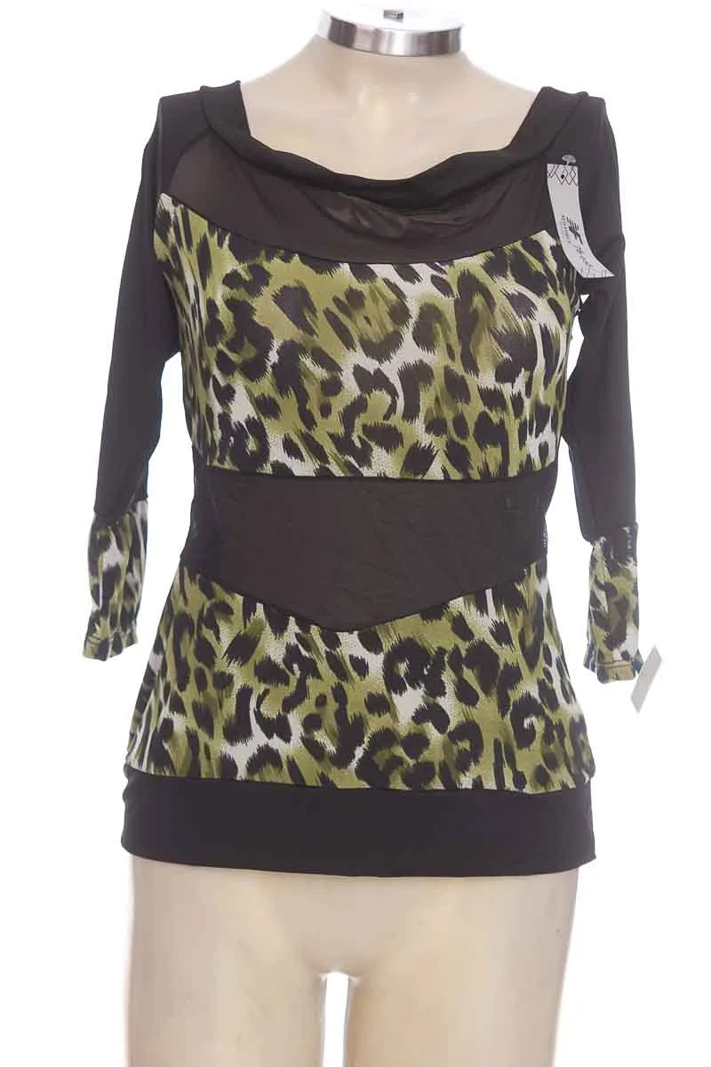 BLUSA COLOR NEGRO  SHAIRA