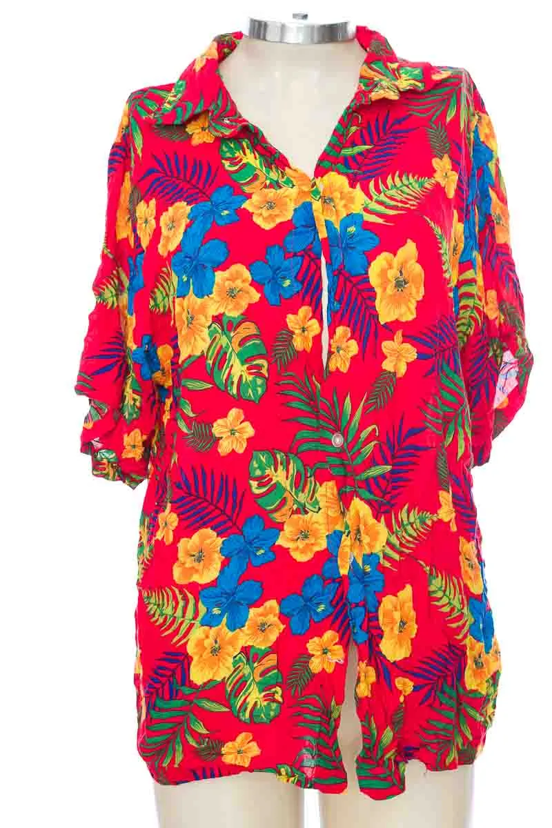 BLUSA COLOR ROJO  CLOSEANDO