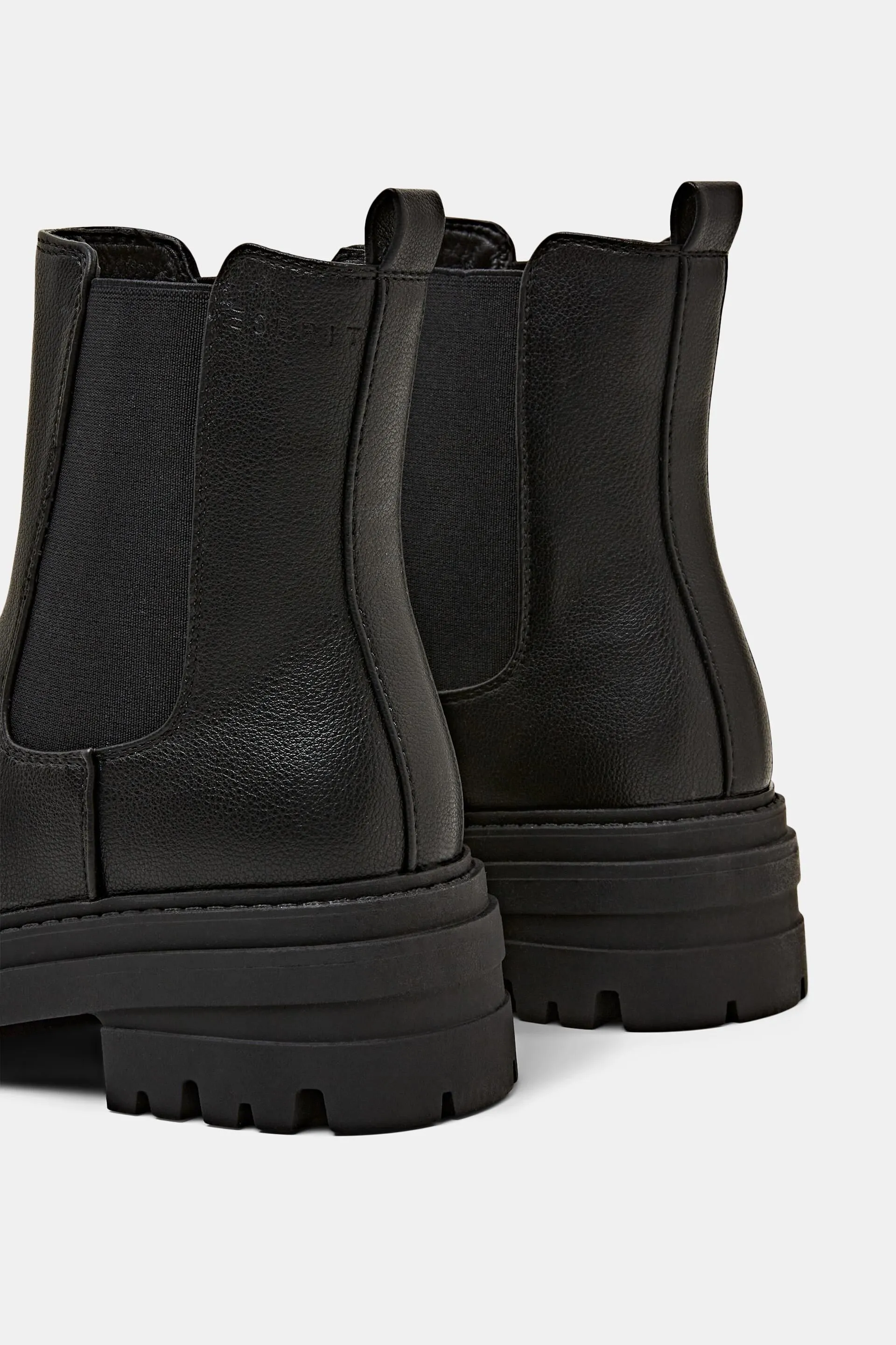 Botas de polipiel con suela gruesa