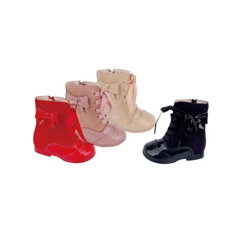 Botas pascualas para niña piel