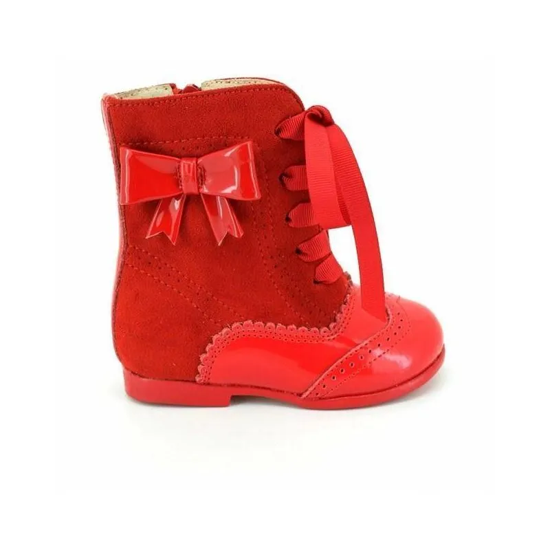 Botas pascualas para niña piel