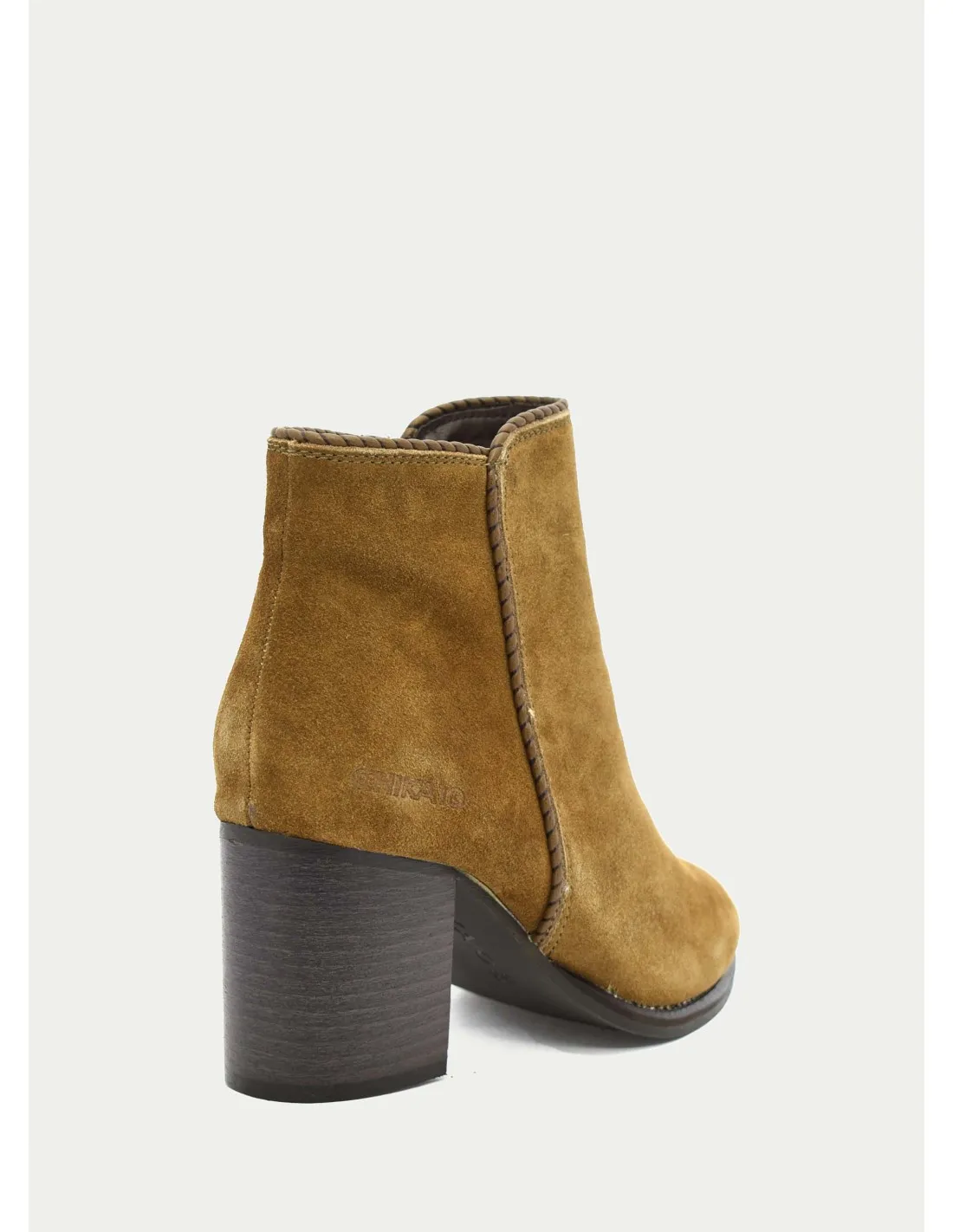BOTAS Y BOTINES CHIKA10 ESPUELA01 CUERO 
