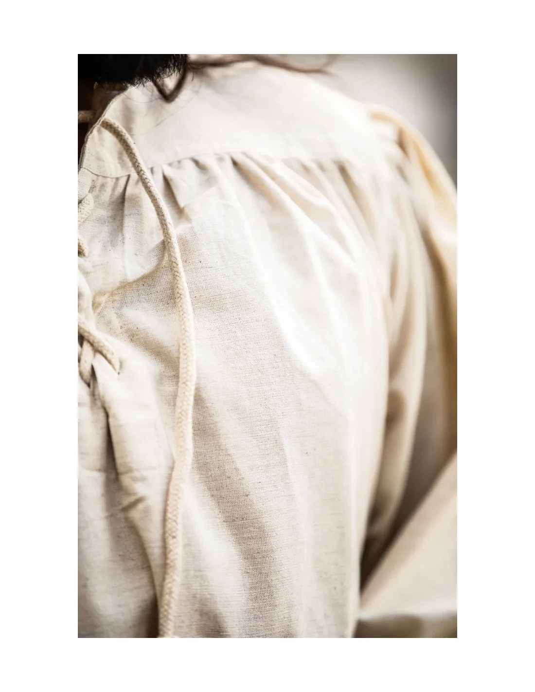 Camisa medieval modelo Ulrich, color blanco natural