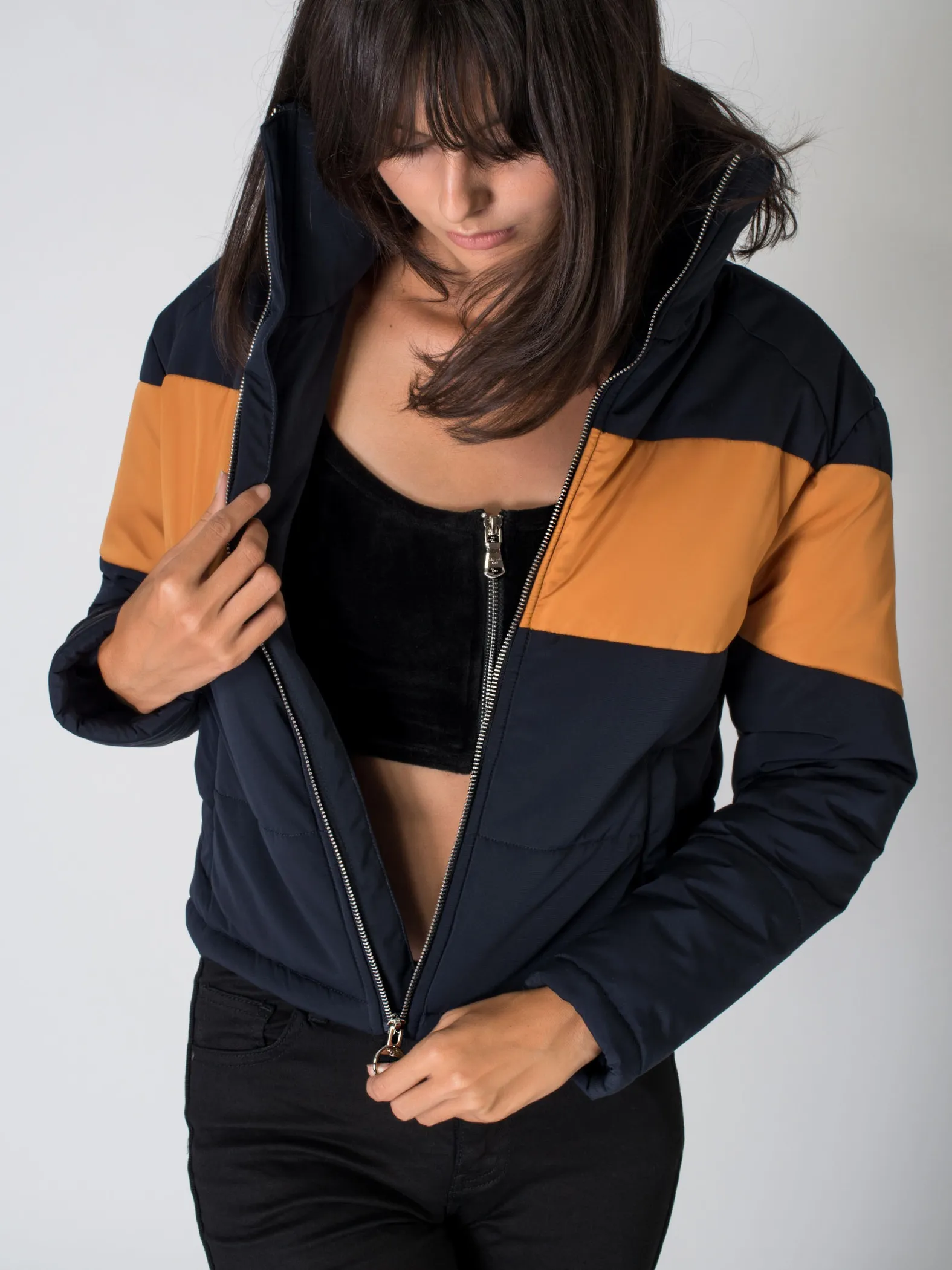 Chaqueta corta lisa