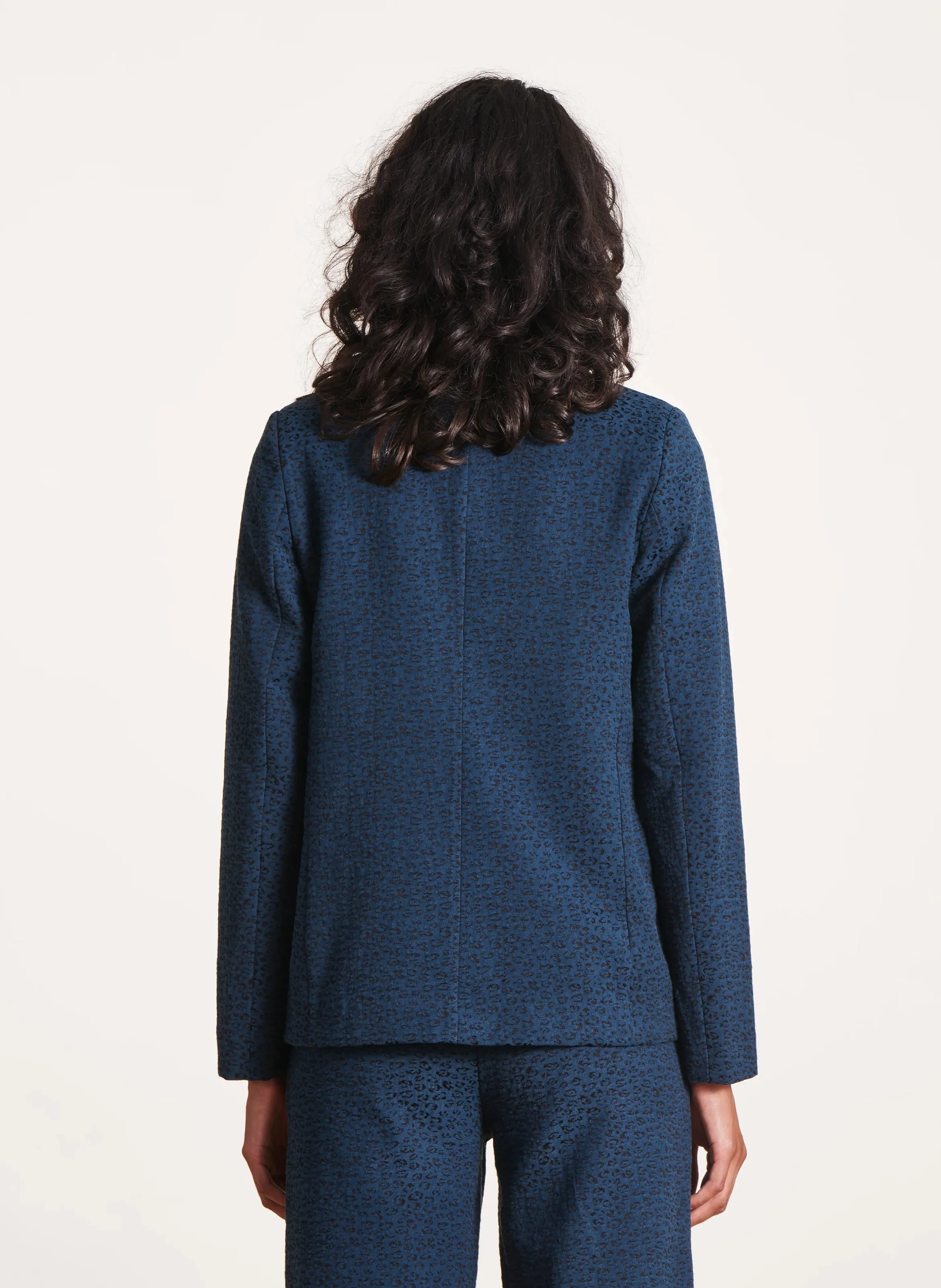 Chaqueta de corte recto con cuello de solapa en mezcla de algodón estampado en multicolor