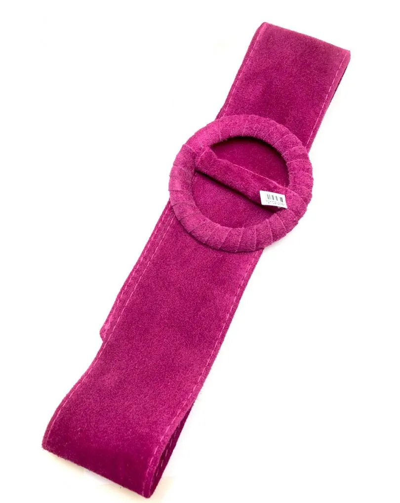 CINTURONES ANCHOS FUCSIAS DE PIEL SERRAJE CON HEBILLA FORRADA