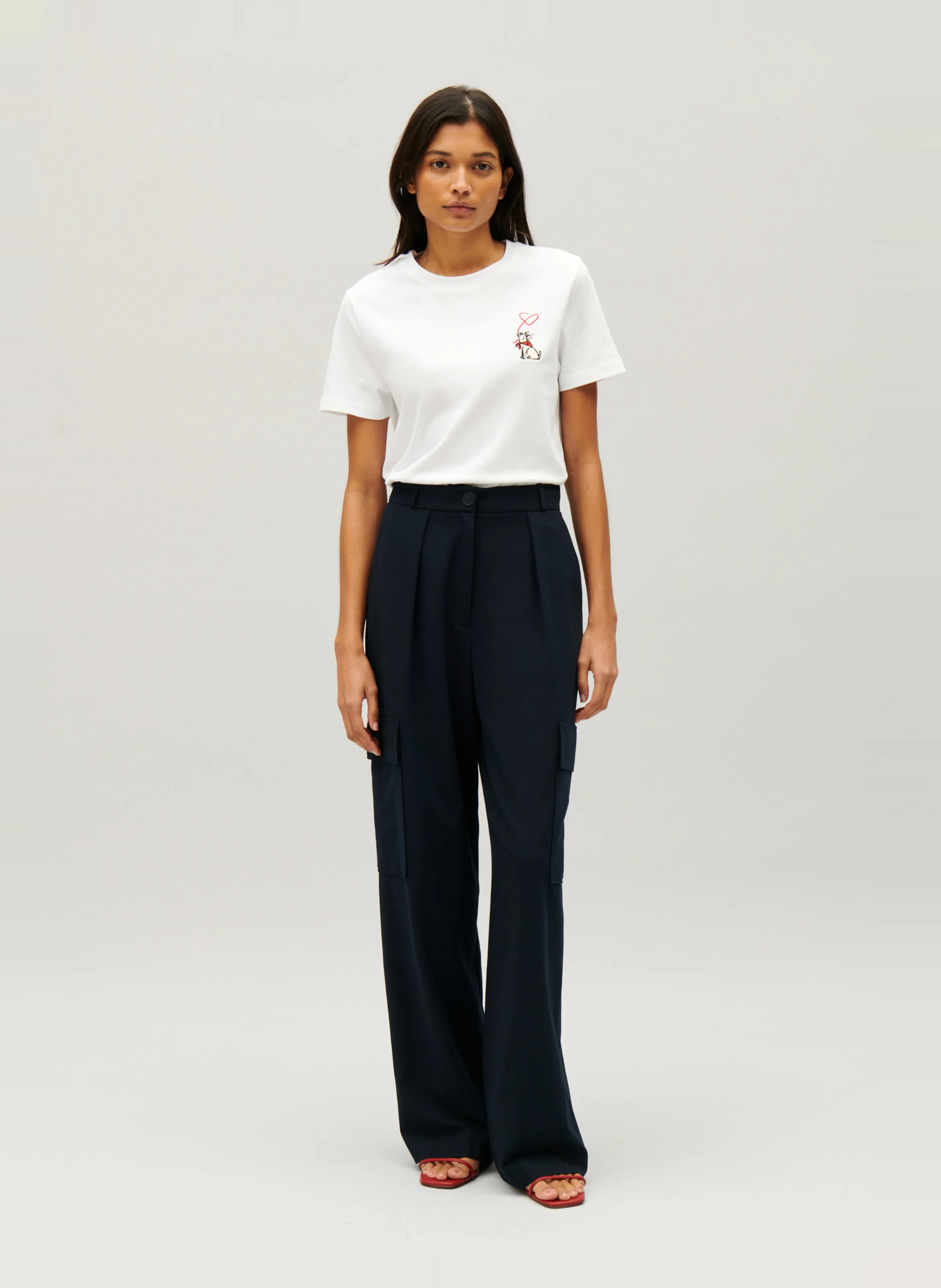 CLAUDIE PIERLOT Camiseta de algodón con cuello redondo y bordado en blanco