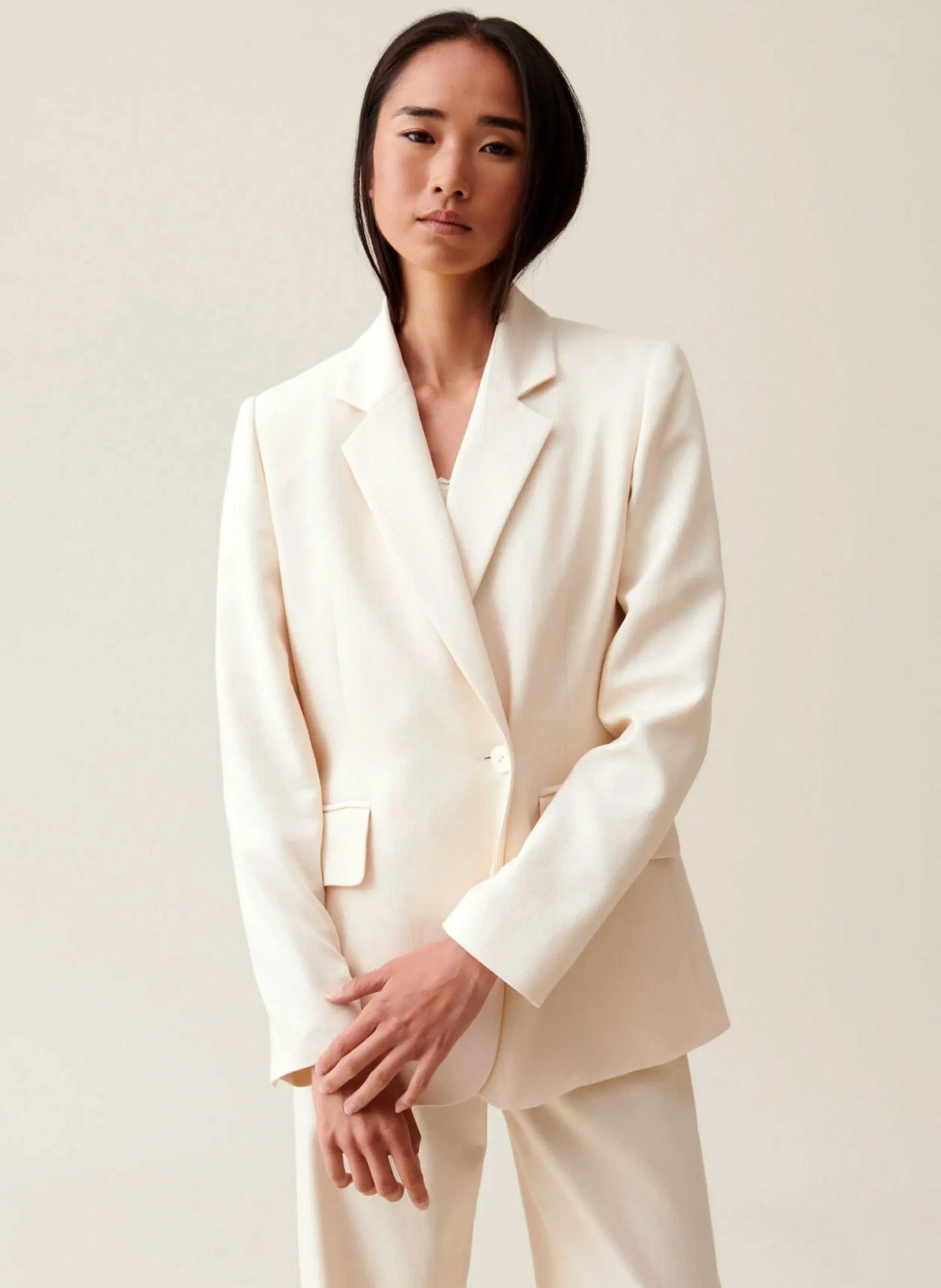 CLAUDIE PIERLOT Chaqueta sastre recta en blanco
