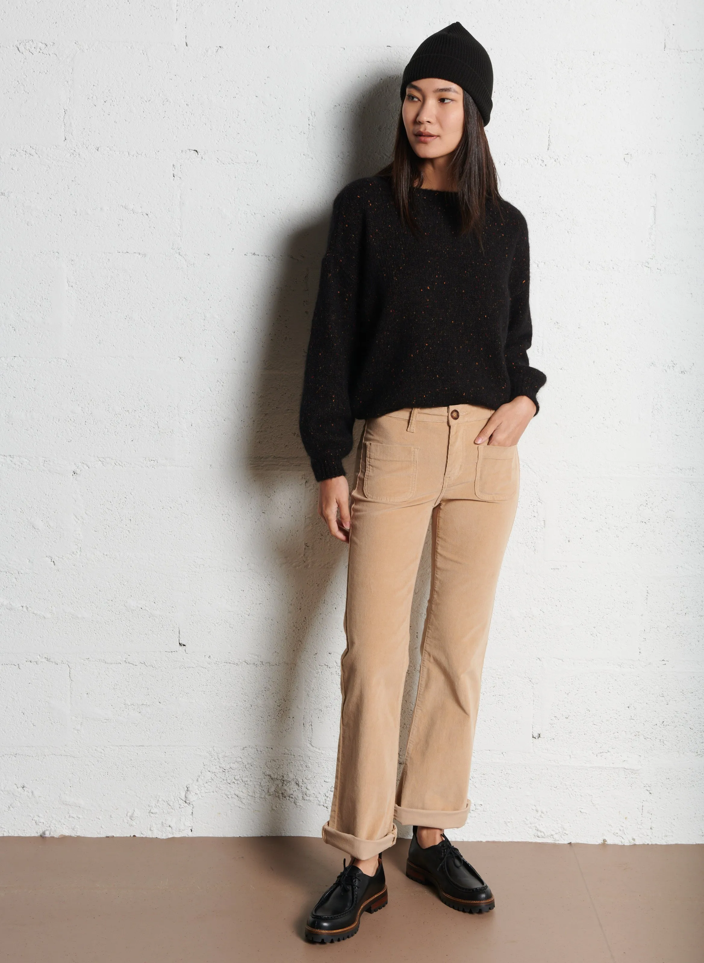 DES PETITS HAUTS CESAR  JERSEY CORTO CON CUELLO DE LúREX EN NEGRO
