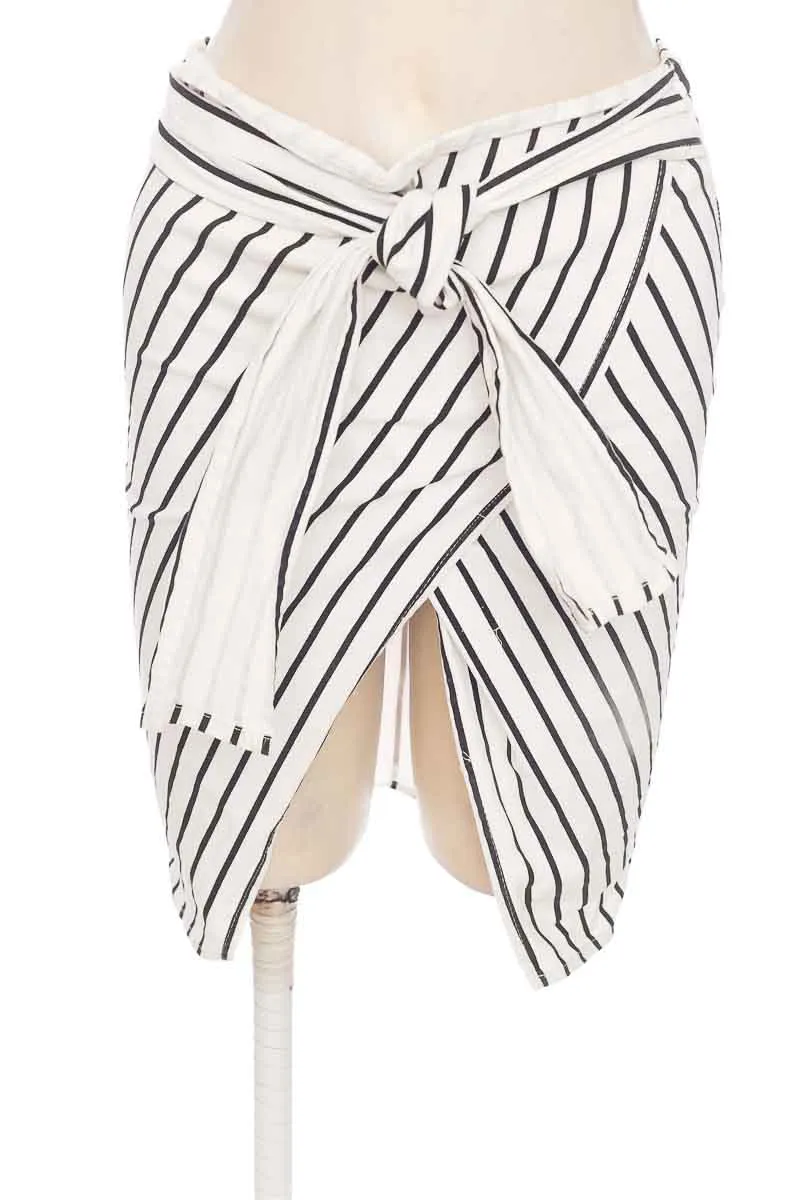 FALDA COLOR BLANCO  WANAWA