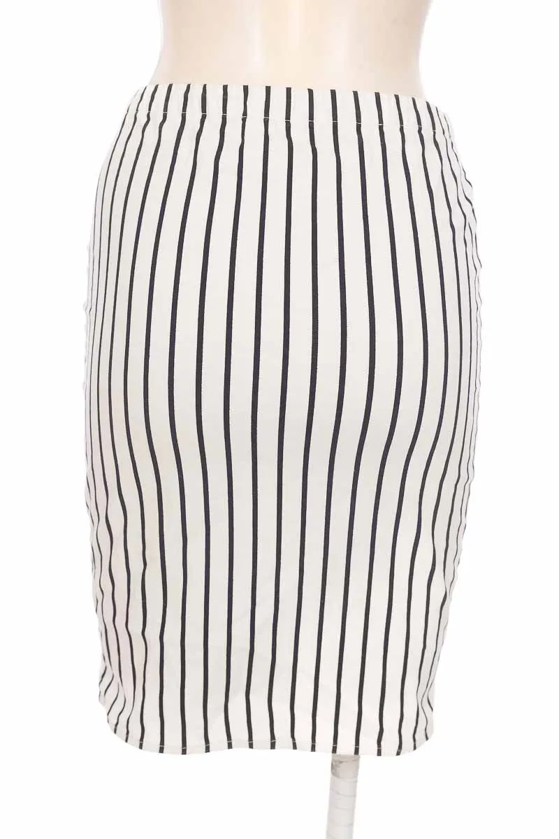 FALDA COLOR BLANCO  WANAWA