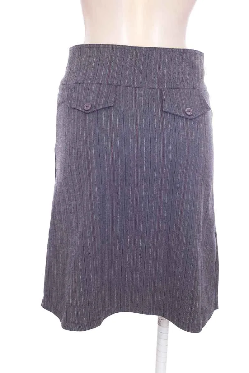 FALDA COLOR GRIS  DHIUSSF