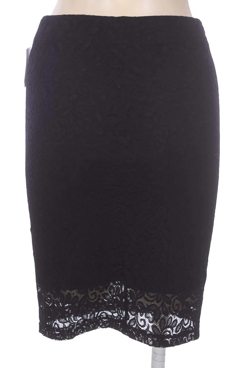 FALDA COLOR NEGRO  AZZORTI
