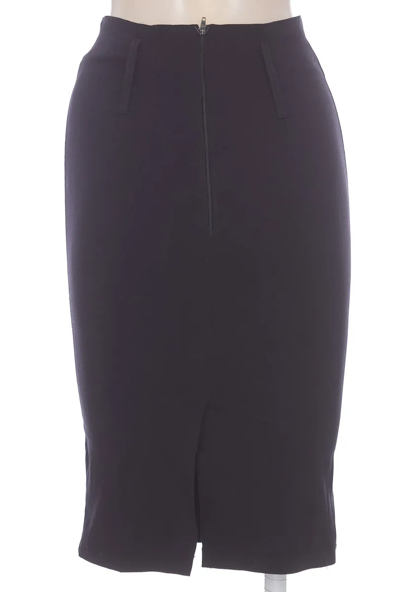 FALDA COLOR NEGRO  CALIFORNIA INN