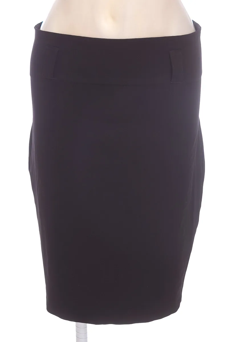 FALDA COLOR NEGRO  DOMINIO