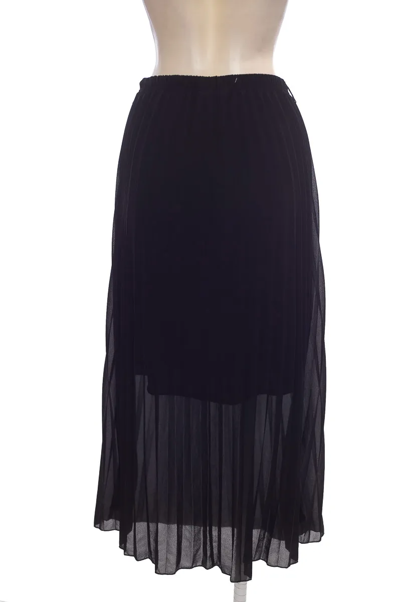 FALDA COLOR NEGRO  MAXIRU