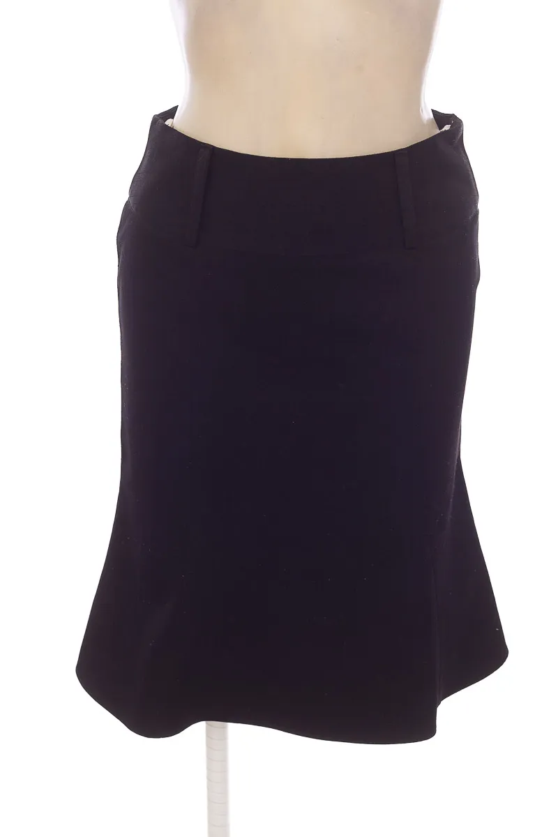 FALDA COLOR NEGRO  ORO