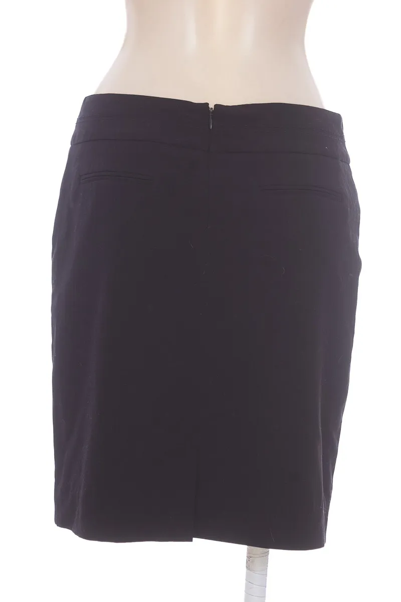 FALDA COLOR NEGRO  WORTHINGTON