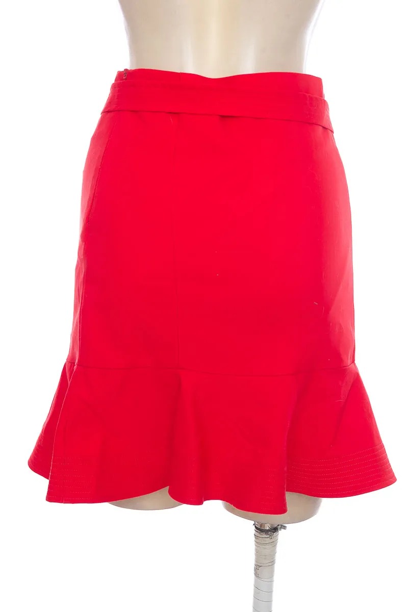 FALDA COLOR ROJO  THE COLOR WEAR