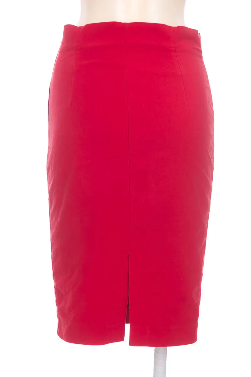 FALDA COLOR ROJO  ZARA
