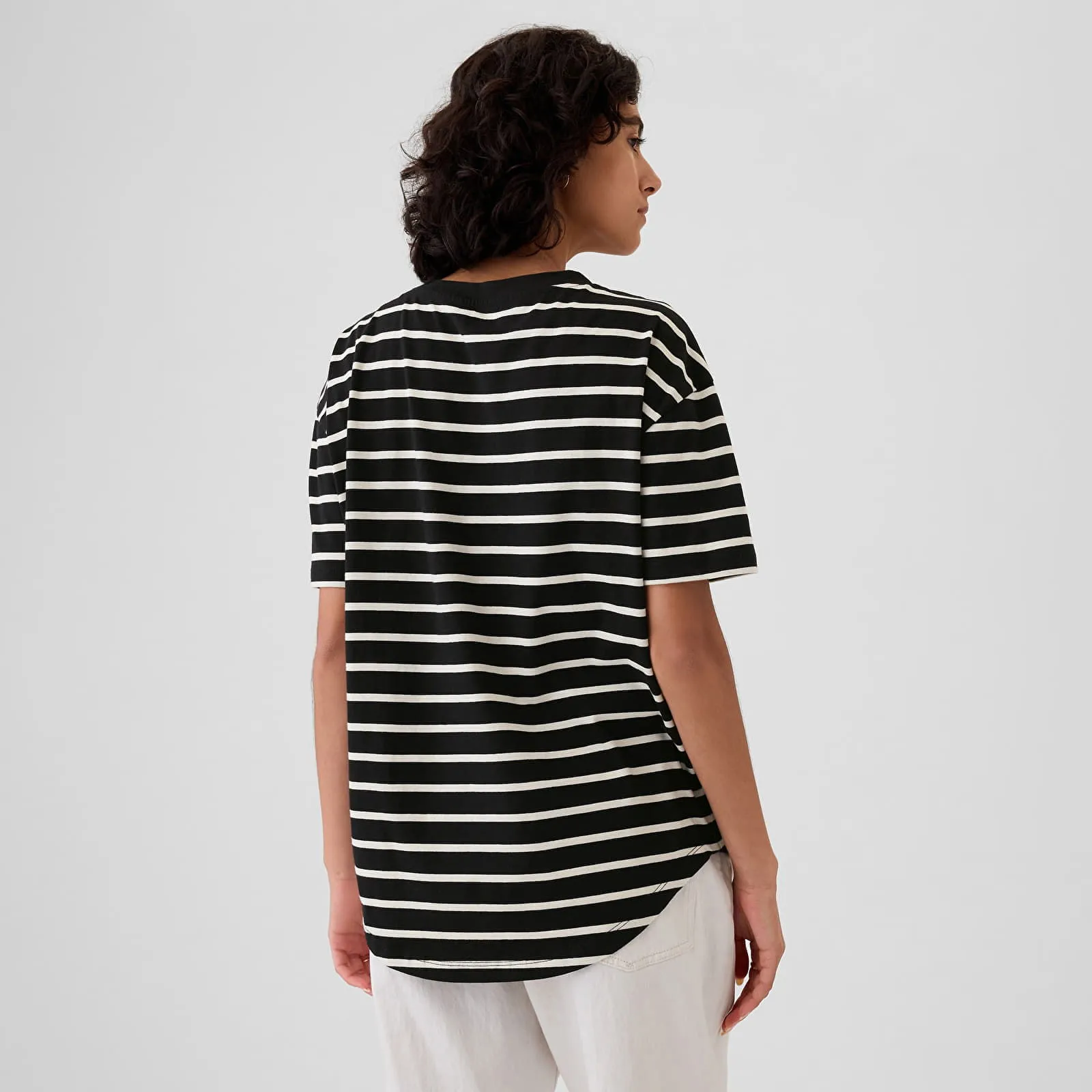 GAP TSHIRT SHORTSLEEVE LOGO TEE IVORY BLACK STRIPE M