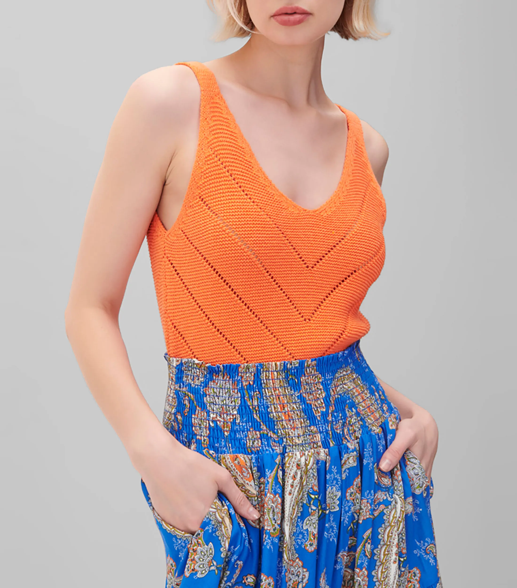Julio Blusa Tejido Calado Escote V Mujer
