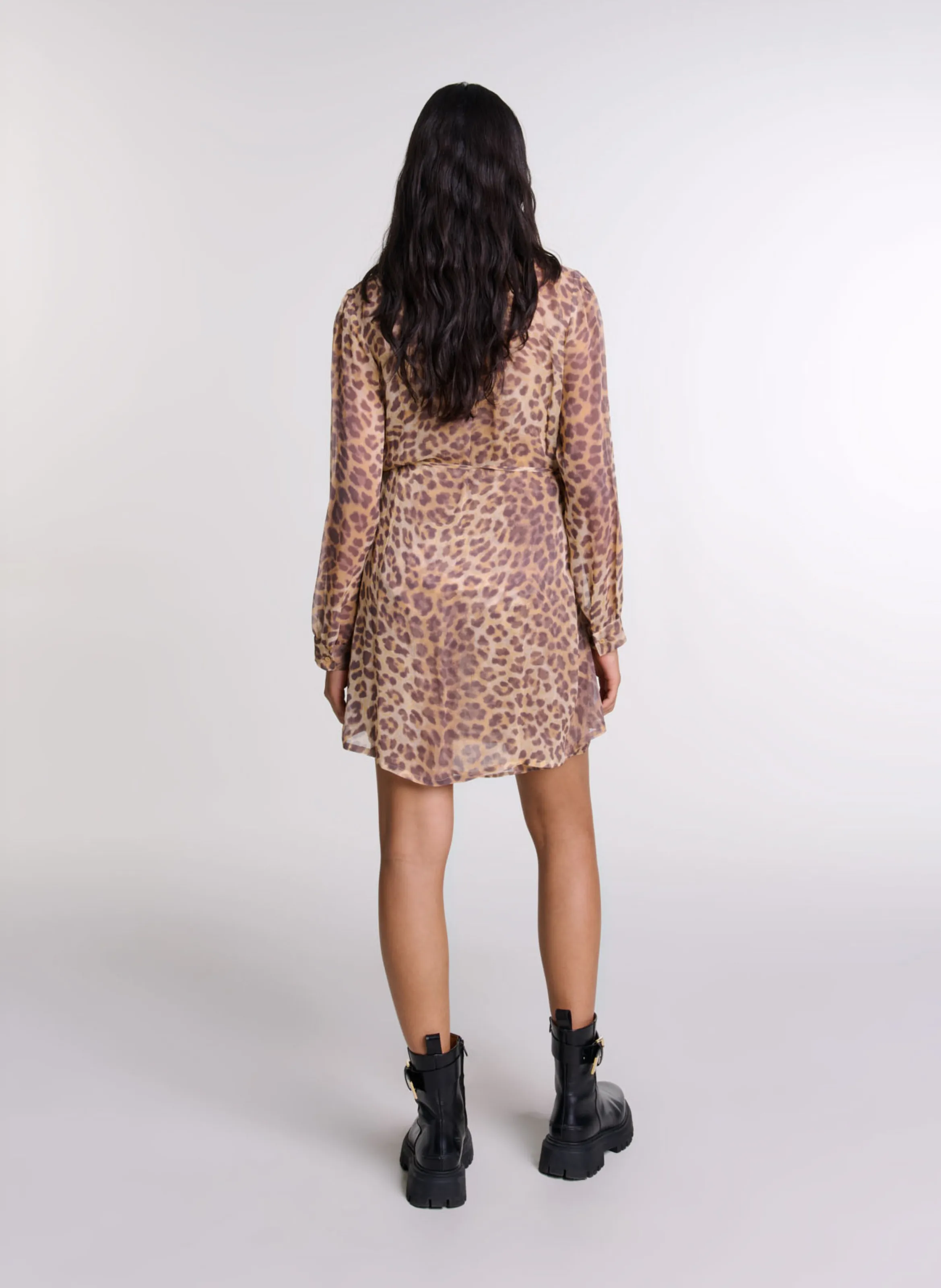 MAJE Vestido corto estampado con cuello lazado en multicolor