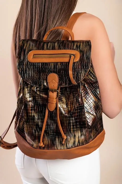 Mochila de moda con estampado de piel de cocodrilo, negra.