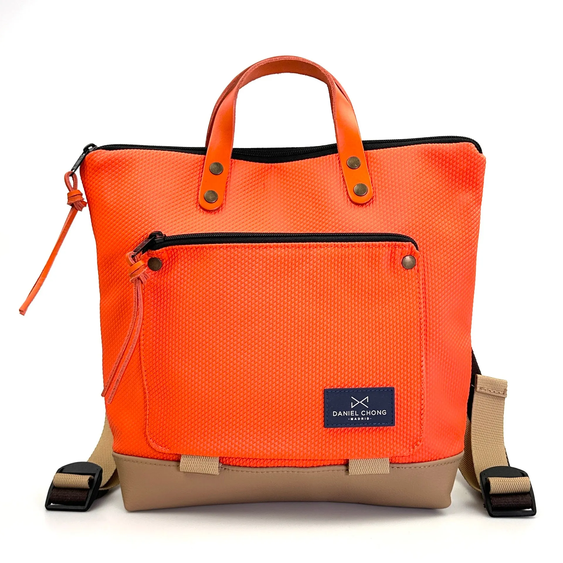 Mochila mini book holder cuadrada DZ Outlet