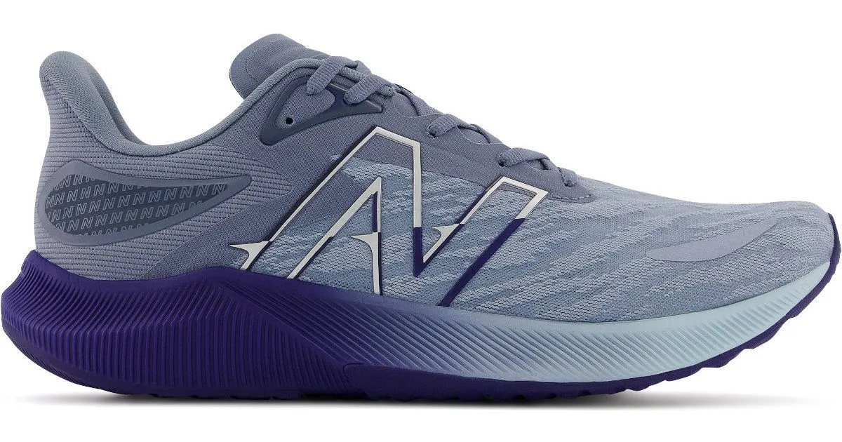 New Balance FuelCell Propel v3