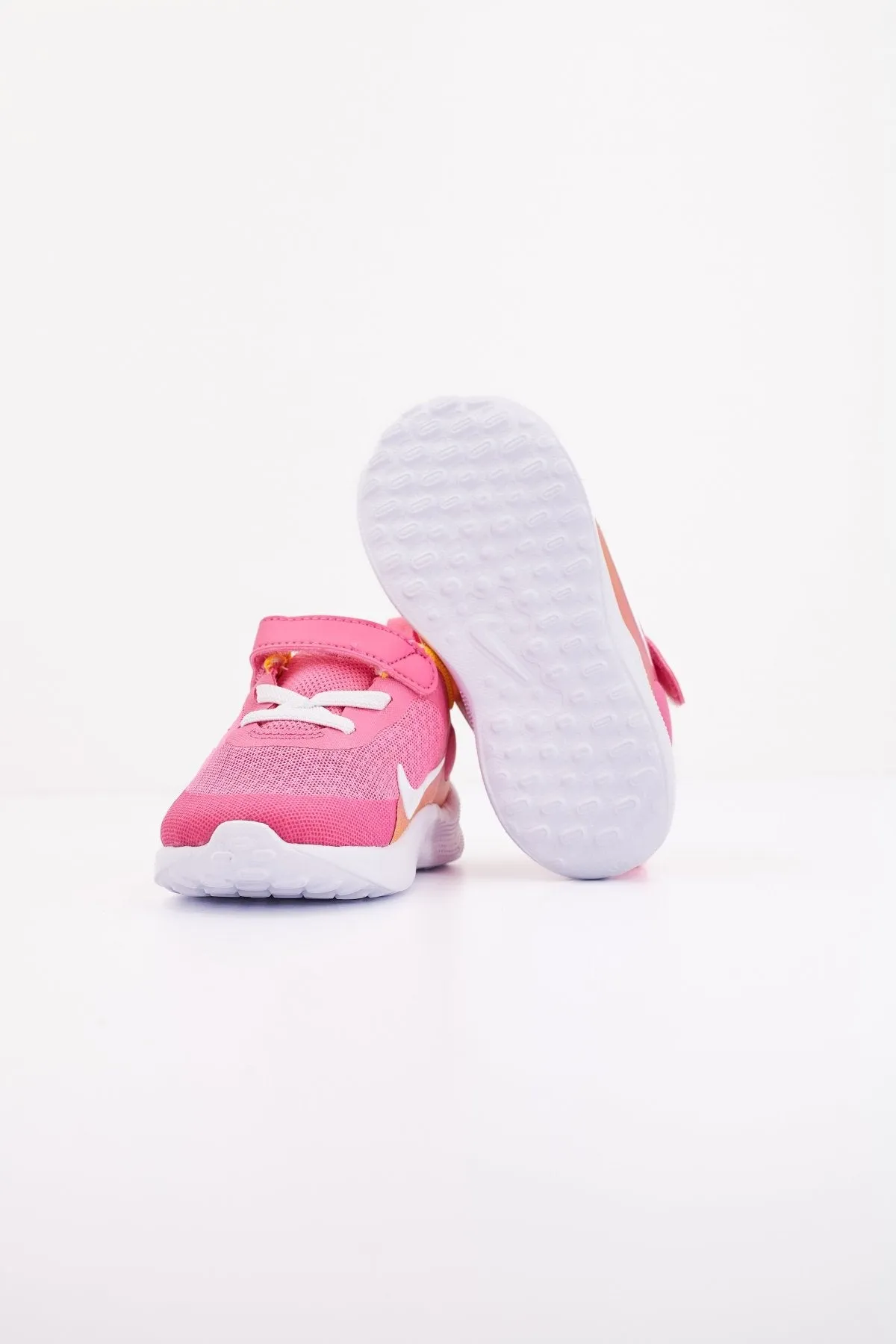 NIKE NIKE REVOLUTION 7