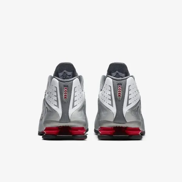 NIKE SHOX R4