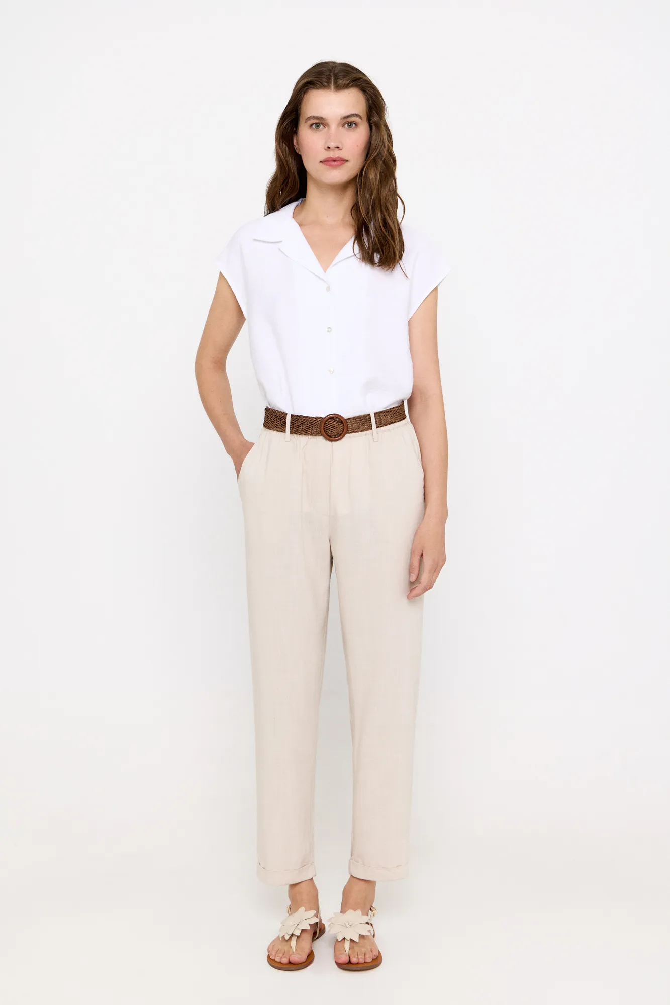 Pantalón con cinturón