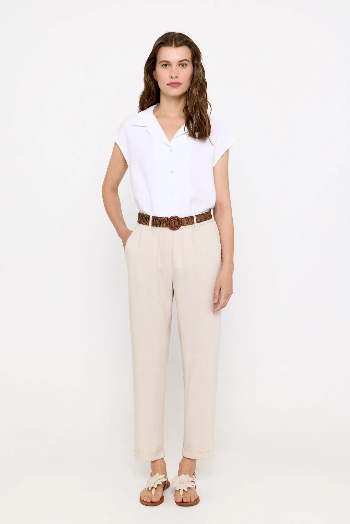 Pantalón con cinturón