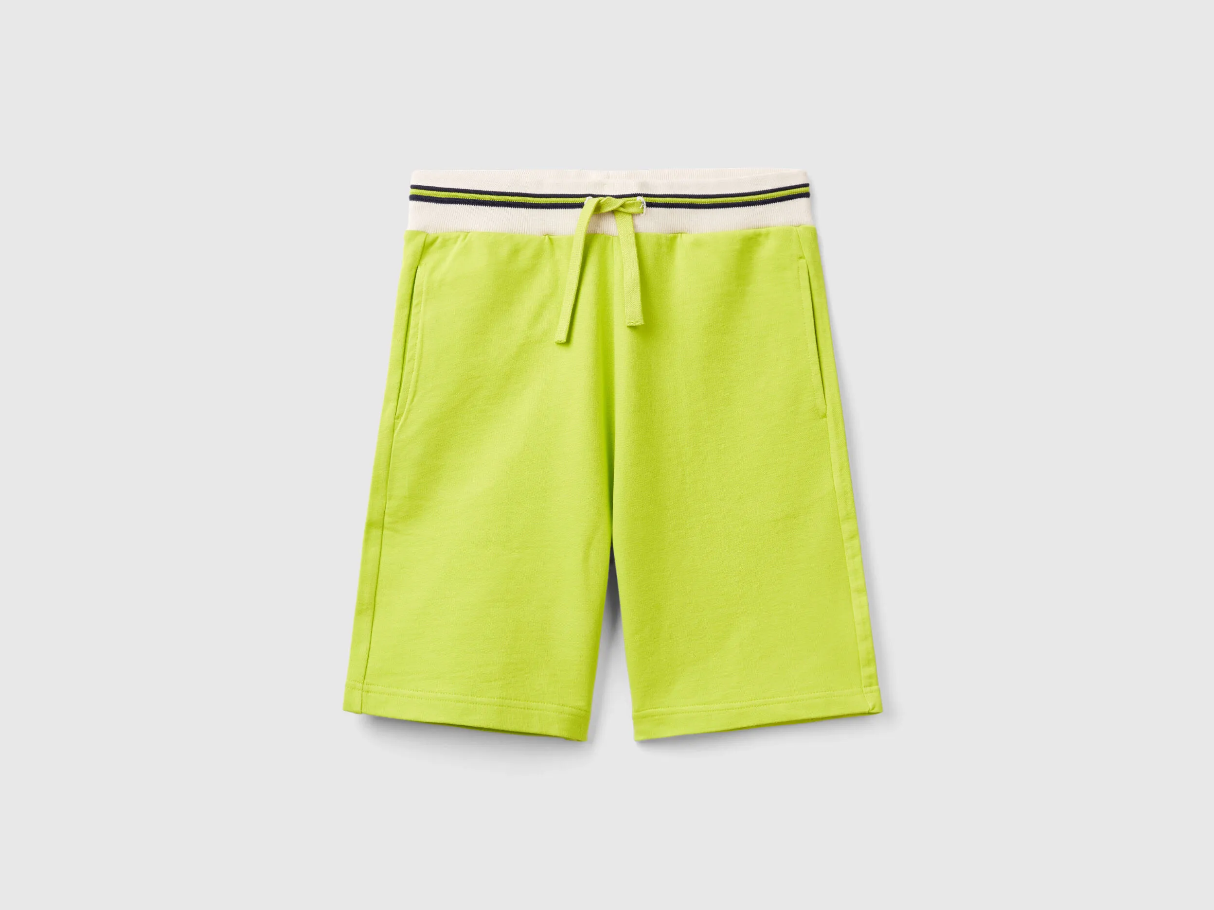 Pantalón corto de felpa ligera
