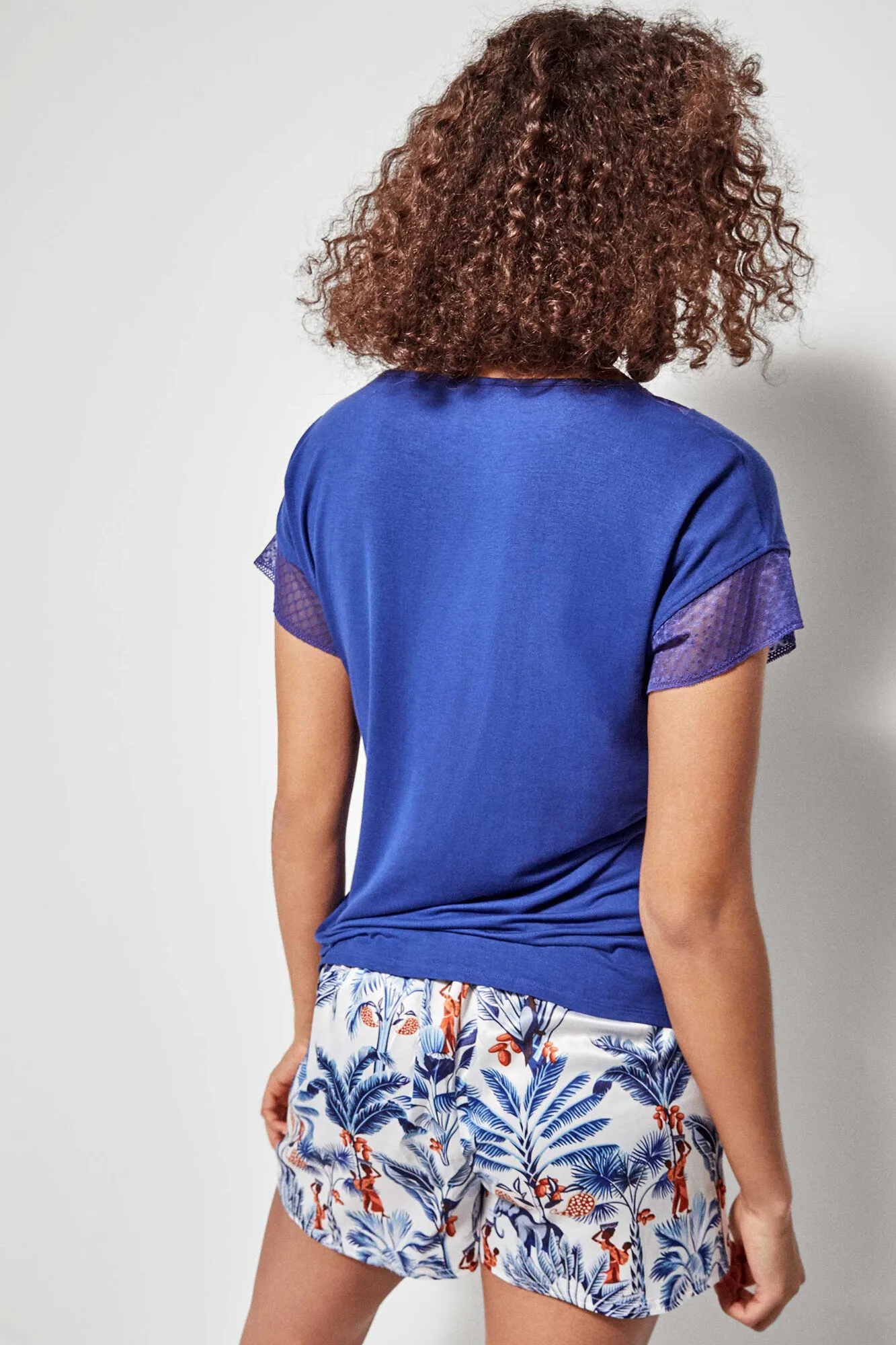 Pantalón corto estampado floral