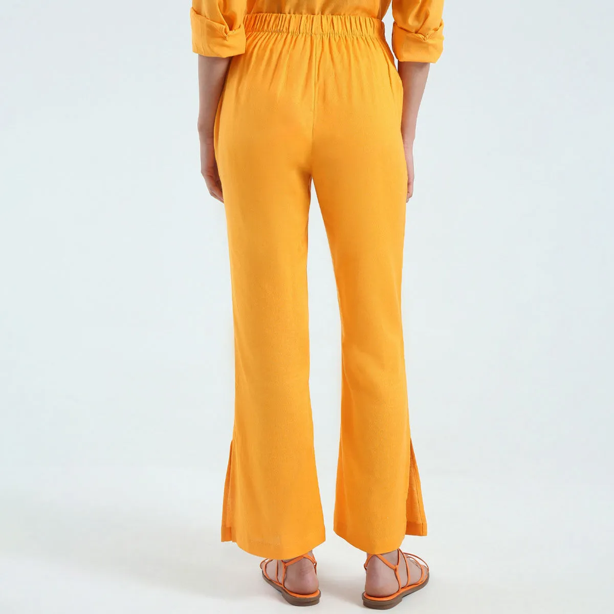 Pantalón Flare Tiro Alto