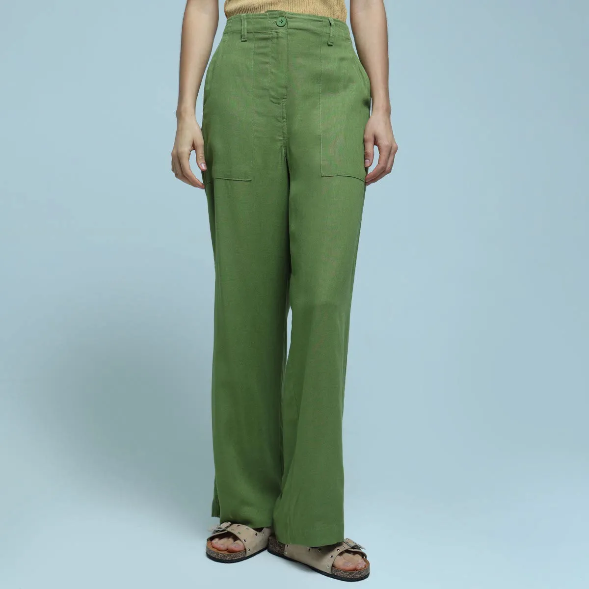 Pantalón Fluido Con Bolsillos