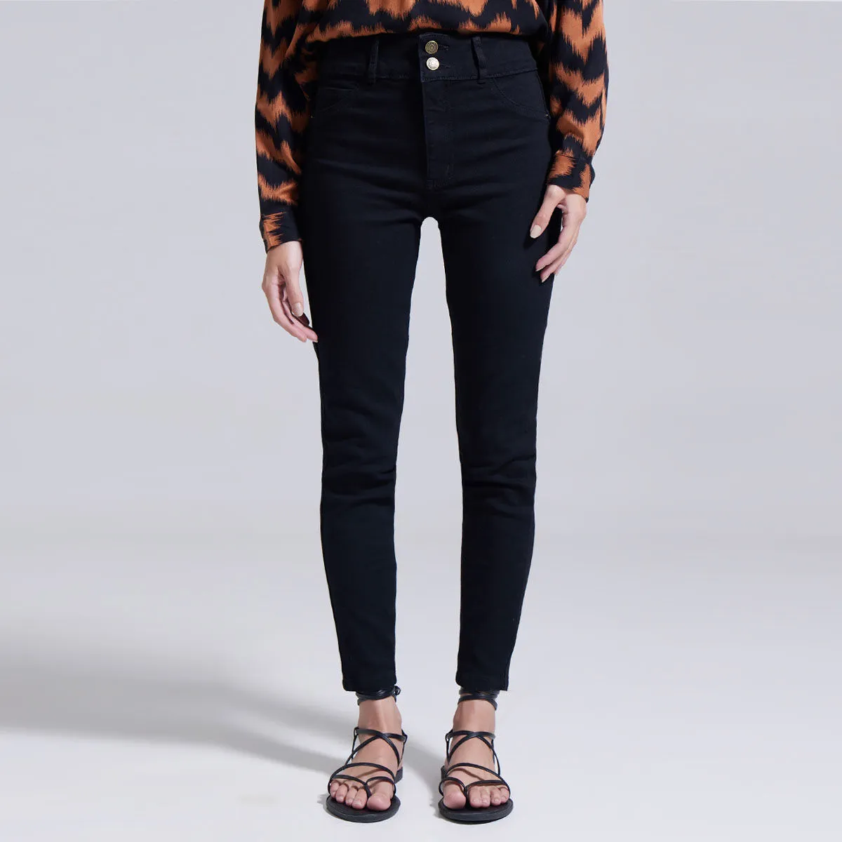Pantalón Tipo Push Up Tiro Alto