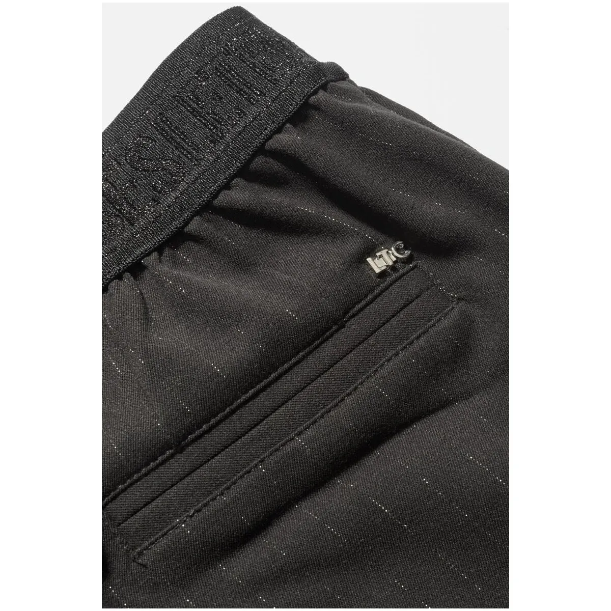 Pantalón carrot LIVIAGI