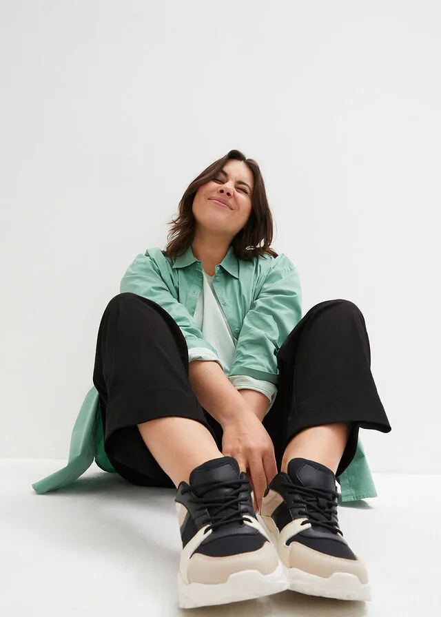 Pantalón chino Negro
