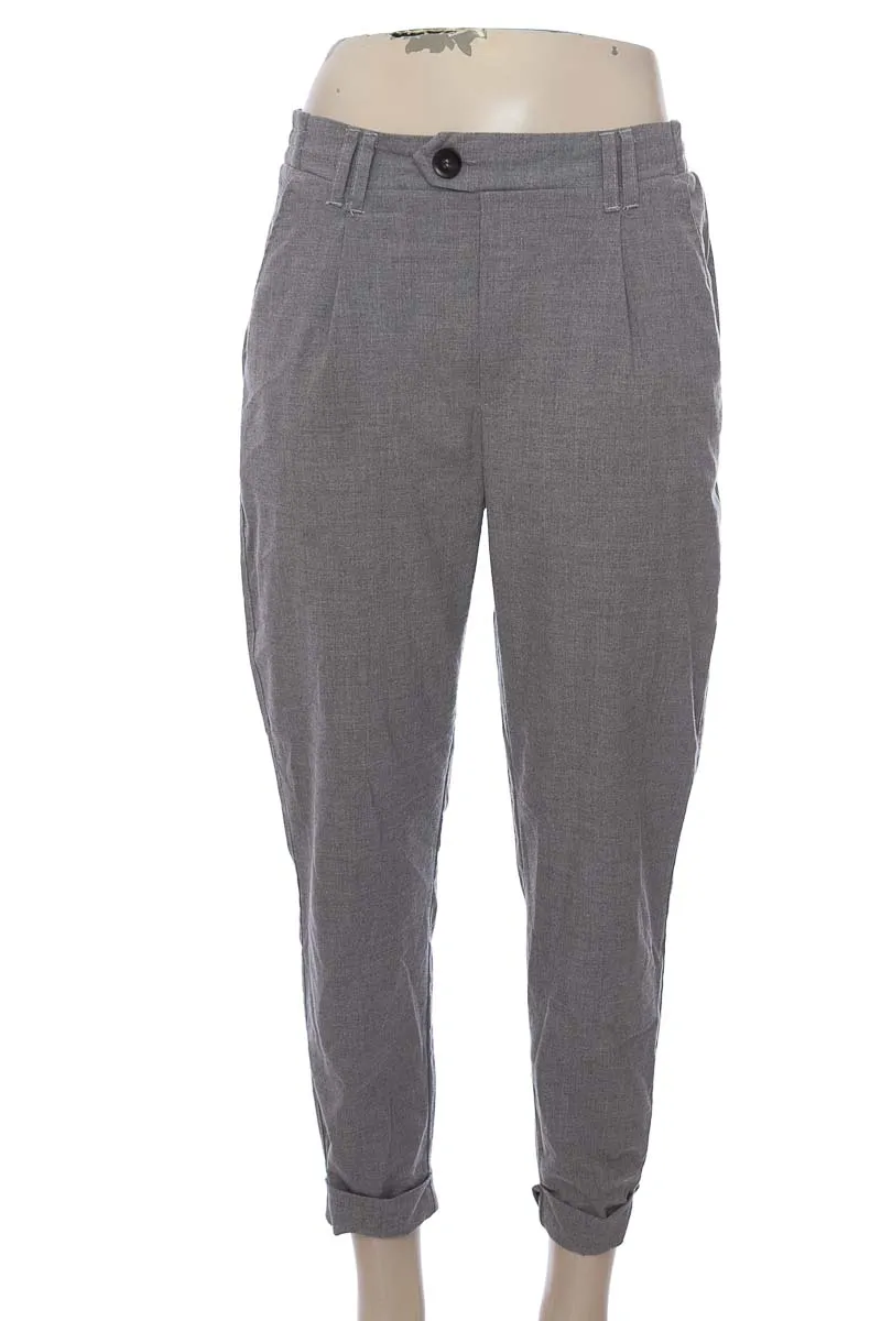 PANTALóN COLOR GRIS  BERSHKA