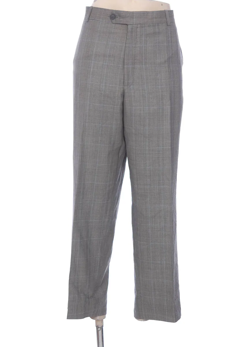 PANTALóN COLOR GRIS  CLOSEANDO