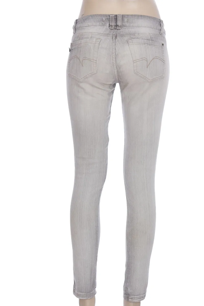 PANTALóN COLOR GRIS  EDLTRIDILUCK