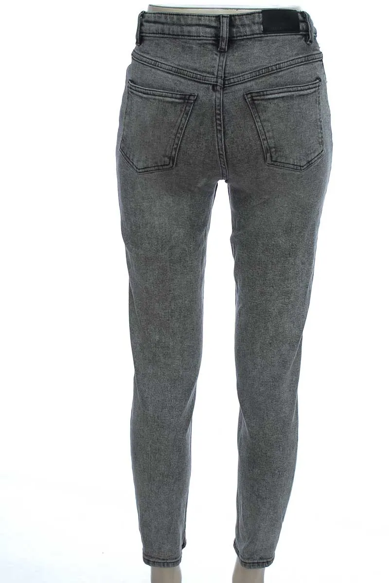 PANTALóN COLOR GRIS  MNG